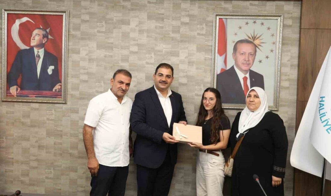 Haliliye Belediye Başkan Mehmet Canpolat, üniversiteye hazırlık kurslarında başarı elde