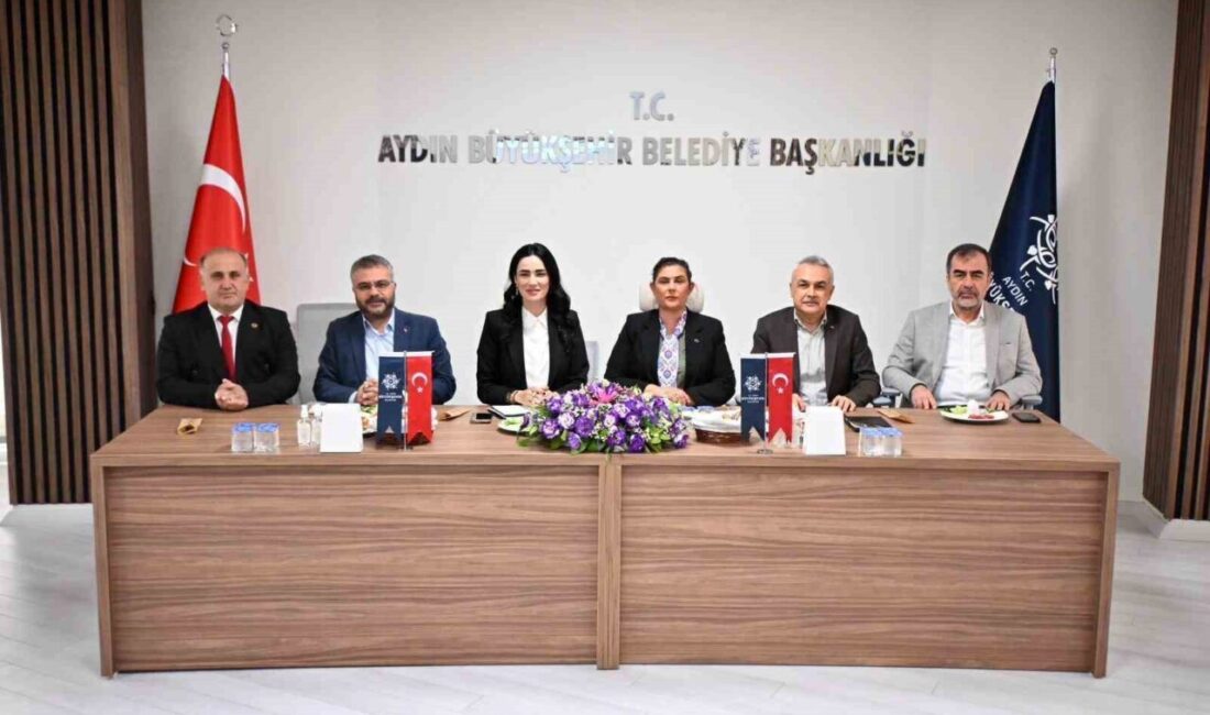 Aydın Büyükşehir Belediye Başkanı Özlem Çerçioğlu, İncirliova ilçesinde görevlerini sürdüren