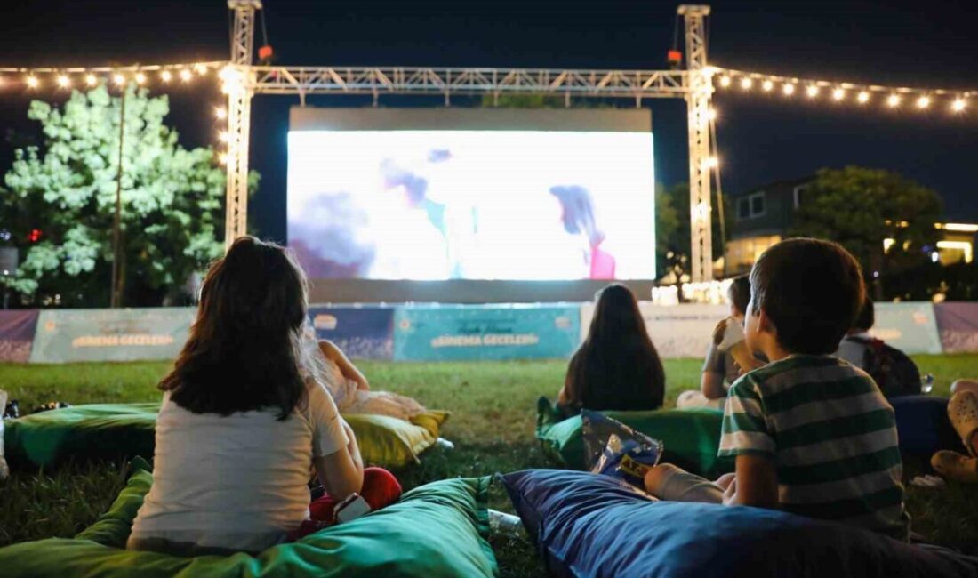 Samsun Büyükşehir Belediye Başkanı Halit Doğan, ilçelerde düzenlenen ‘Açık Hava