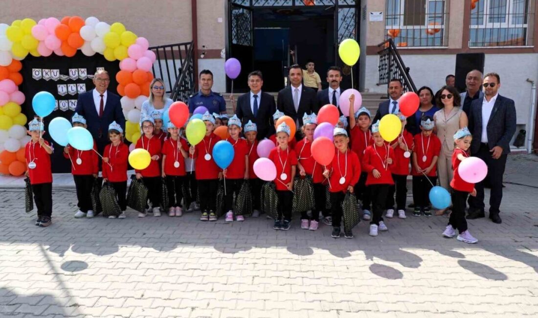 Söğüt Belediye Başkanı Ferhat Durgut, 2025-2026 eğitim-öğretim yılının başlamasıyla birlikte