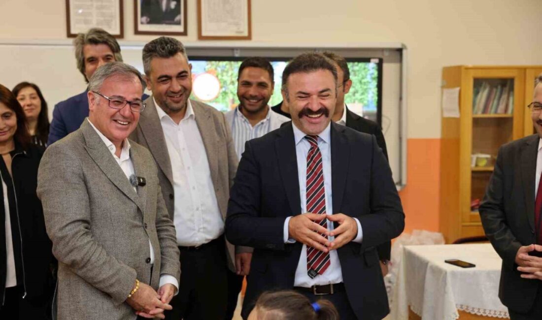 Hacılar Belediye Başkanı Bilal Özdoğan, 2025-2026 eğitim-öğretim yılının başlaması münasebetiyle