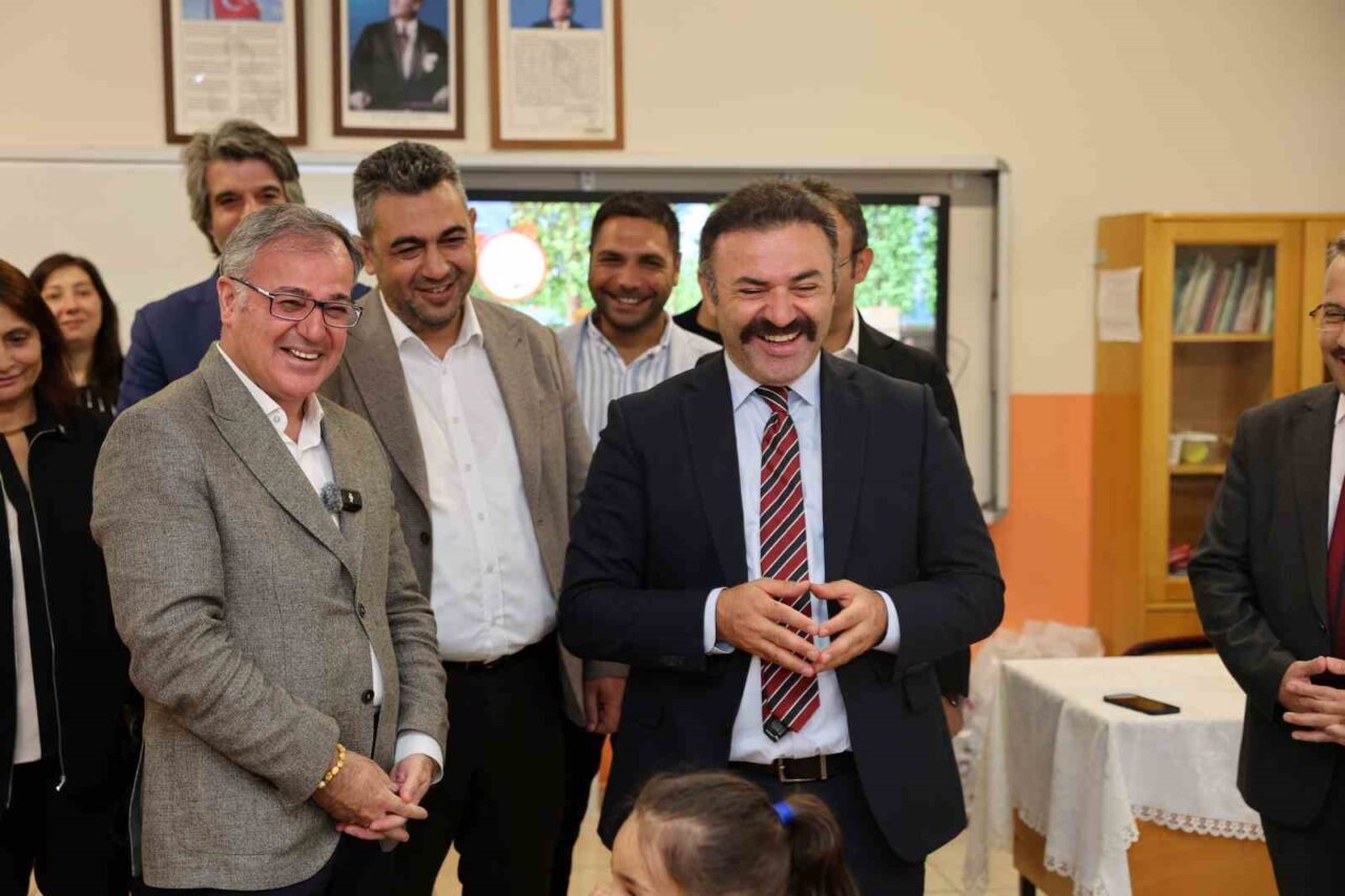 Hacılar Belediye Başkanı Bilal Özdoğan, 2025-2026 eğitim-öğretim yılının başlaması münasebetiyle