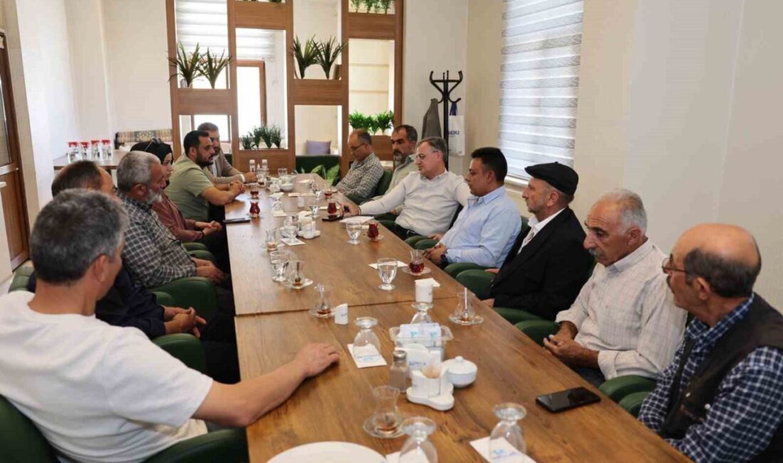 Hacılar Belediye Başkanı Bilal Özdoğan, mahalle muhtarlarıyla bir araya gelerek