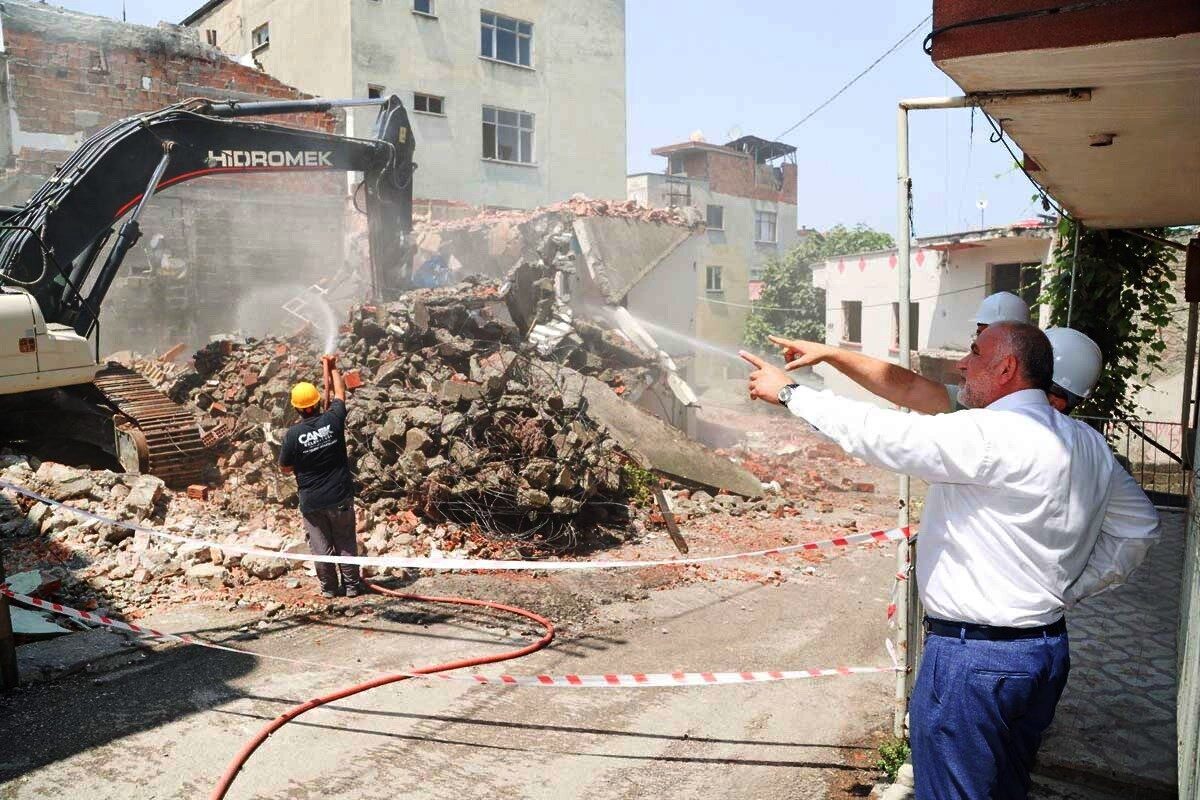 Samsun’un Canik Belediye Başkanı İbrahim Sandıkçı, ilçede kentsel dönüşüm çalışmalarını