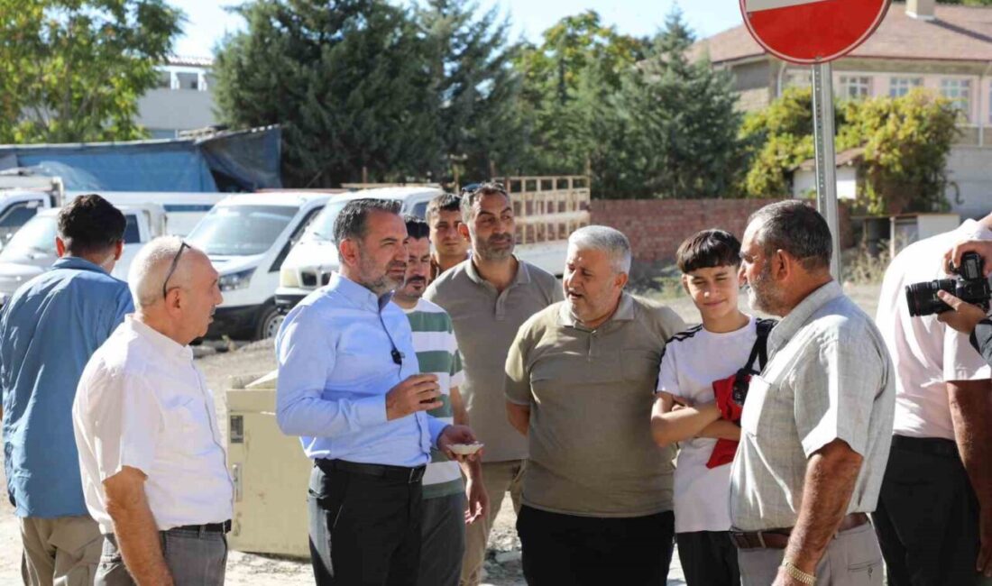Vatandaşlarla bir araya gelen Elazığ Belediye Başkanı Şahin Şerifoğulları, “Mahalle