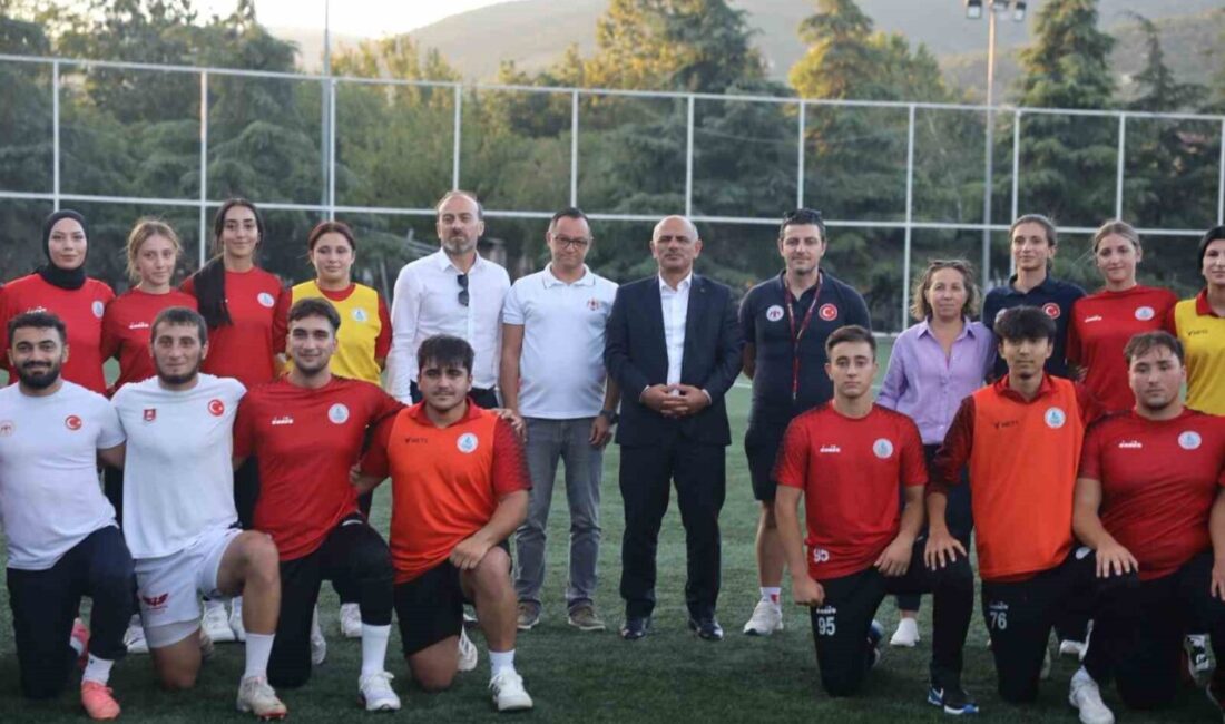 Körfez Belediye Başkanı Şener Söğüt, Körfez Gençlerbirliği Spor Kulübü sporcularıyla