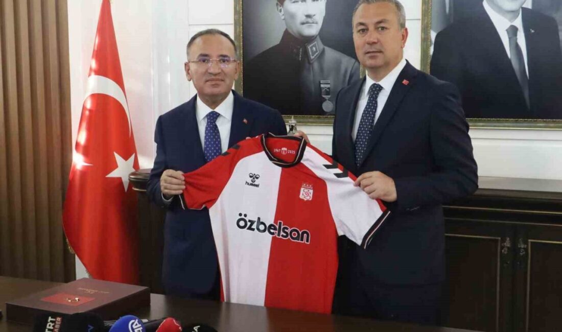 Sivas Belediye Başkanı Adem Uzun, TBMM Başkanvekili Bekir Bozdağ’a Sivasspor