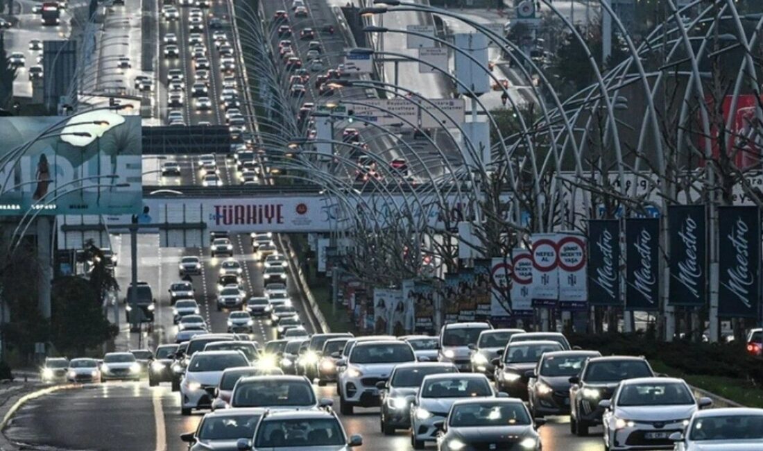 Ankara Büyükşehir Belediyesi’nin Sincan Yenikent girişinde başlattığı köprülü kavşak çalışması,