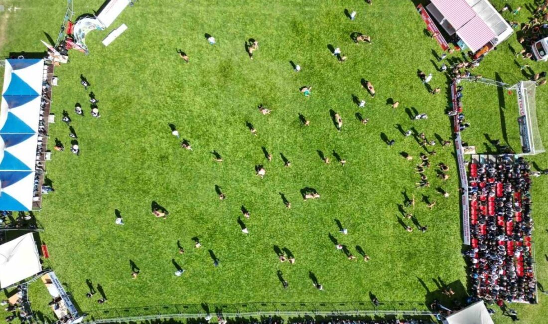 Tokat Belediyesi’nin düzenlediği 1. Ali Yücel Yağlı Pehlivan Güreşleri Gaziosmanpaşa