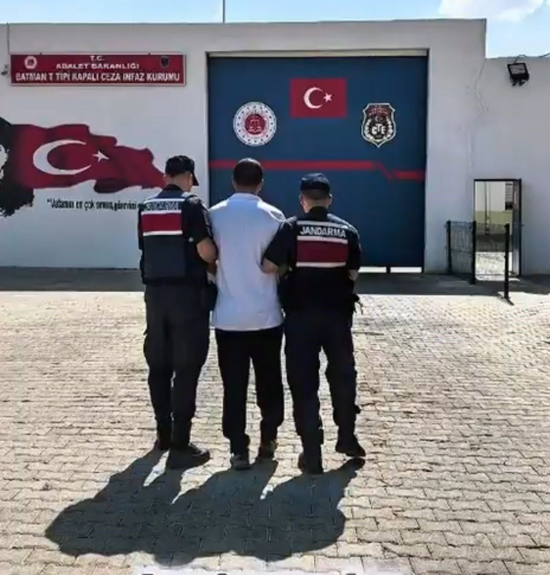 Batman’da hakkında 12 yıl 6 ay kesinleşmiş hapis cezası bulunan