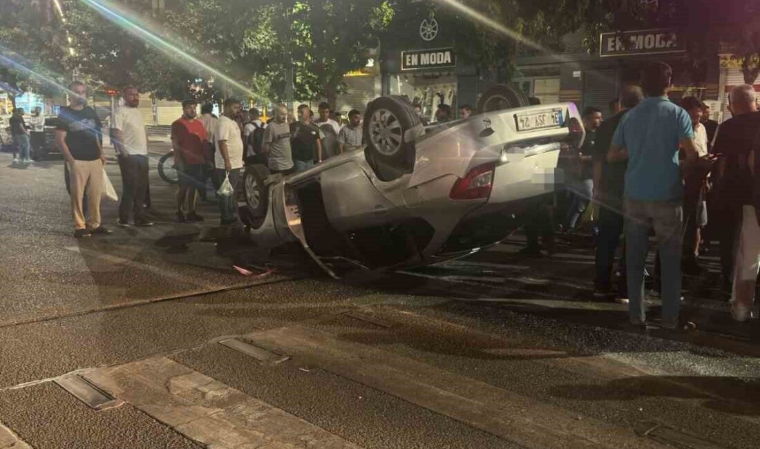 Batman’da gece saatlerinde meydana gelen trafik kazasında takla atan otomobilde