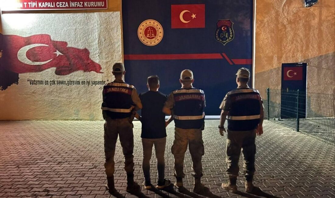 Batman’da silahla tehdit suçundan kesinleşmiş hapis cezası bulunan şahıs, yol