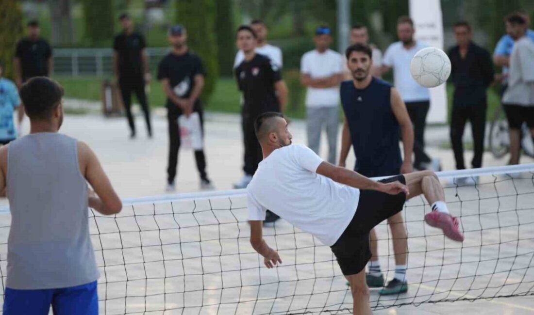 Malatya’nın Battalgazi ilçesinde, 30 Ağustos Zafer Bayramı etkinlikleri kapsamında düzenlenen
