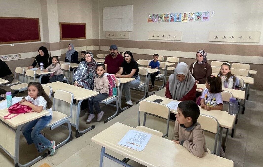 Okul öncesi ve ilkokul birinci sınıfa başlayan öğrencilere yönelik uyum