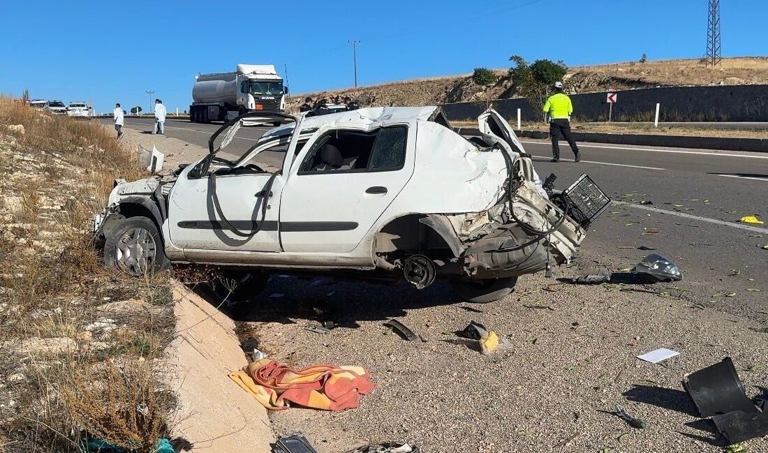 Bayburt-Gümüşhane karayolunda meydana gelen trafik kazasında 1 kişi yaşamını yitirdi.