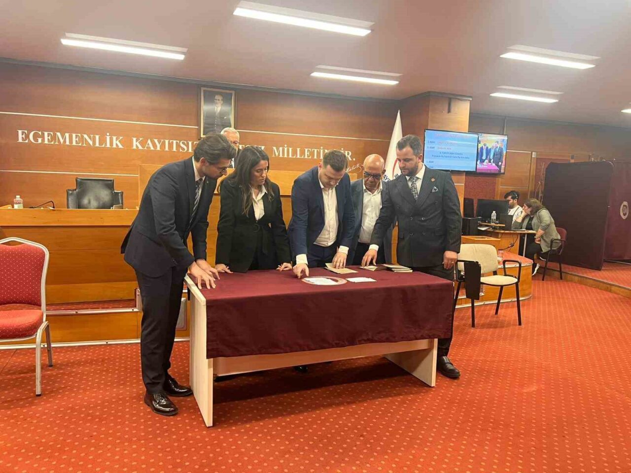 Bayrampaşa Belediye Başkanvekili seçimini, kura sonucu CHP’nin adayı İbrahim Kahraman