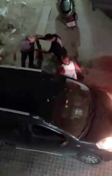 İstanbul’un Bayrampaşa ilçesinde alkollü oldukları iddia edilen 2 sürücü, sokak