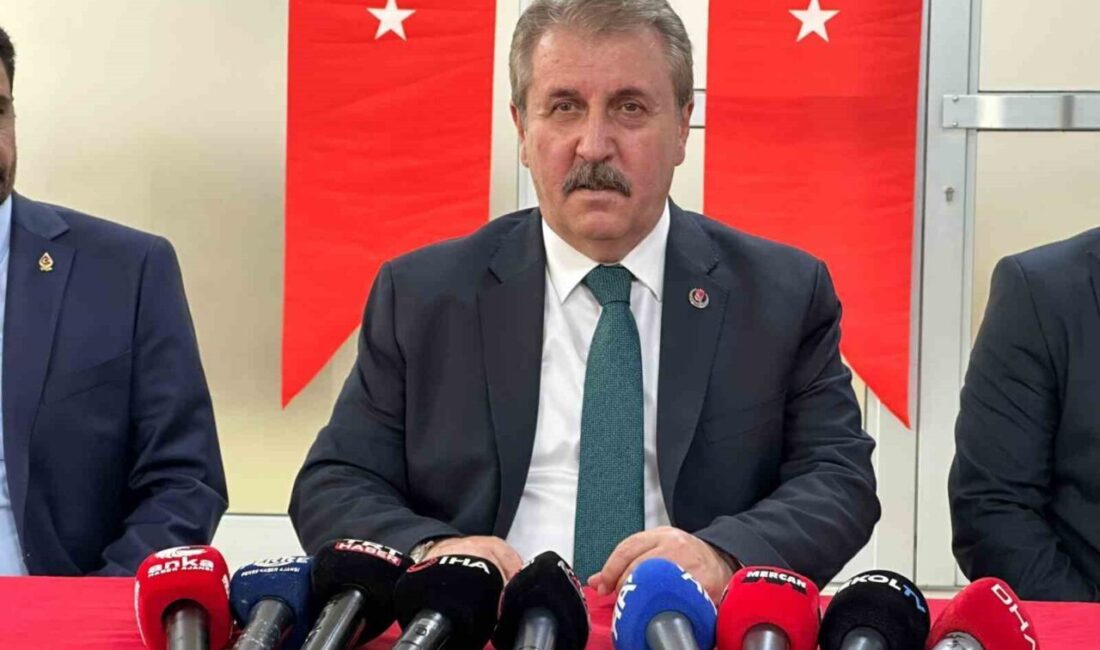 Büyük Birlik partisi (BBP) Genel Başkanı Mustafa Destici, CHP’ye ‘hukuka