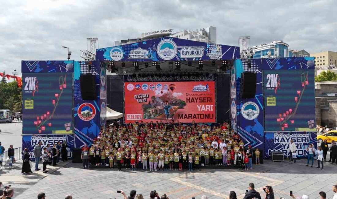 Kayseri Büyükşehir Belediyesi’nin 5’inci Uluslararası Kayseri Yarı Maratonu kapsamında düzenlediği