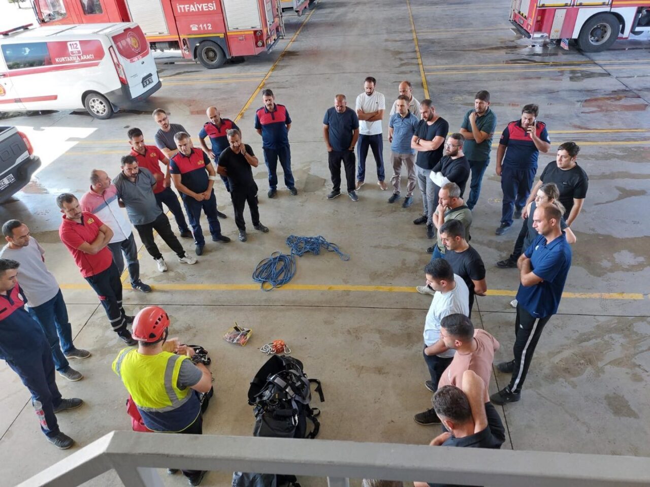 Erzincan’da belediye ve İl Özel İdaresi personeline yönelik yüksekte çalışma