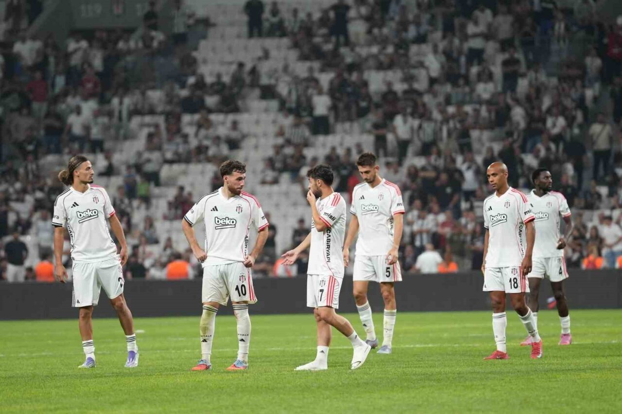 Beşiktaş, bu sezon Süper Lig ve Avrupa kupalarında oynadığı 8