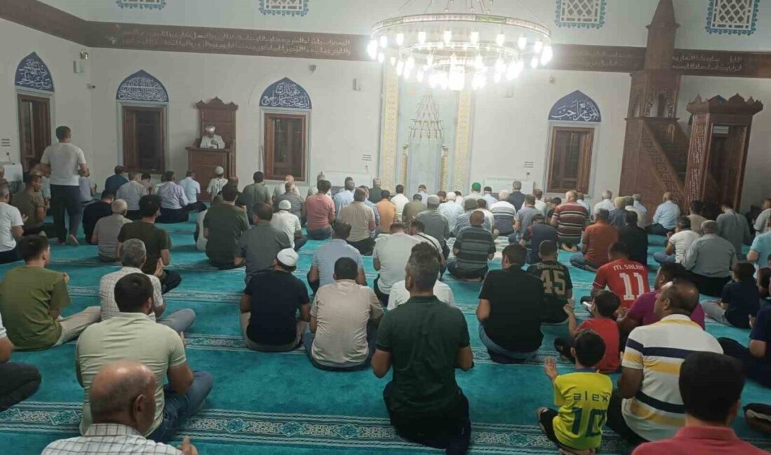 Adıyaman’ın Besni ilçesinde Mevlid Kandili, düzenlenen programla idrak edildi. Vatandaşların