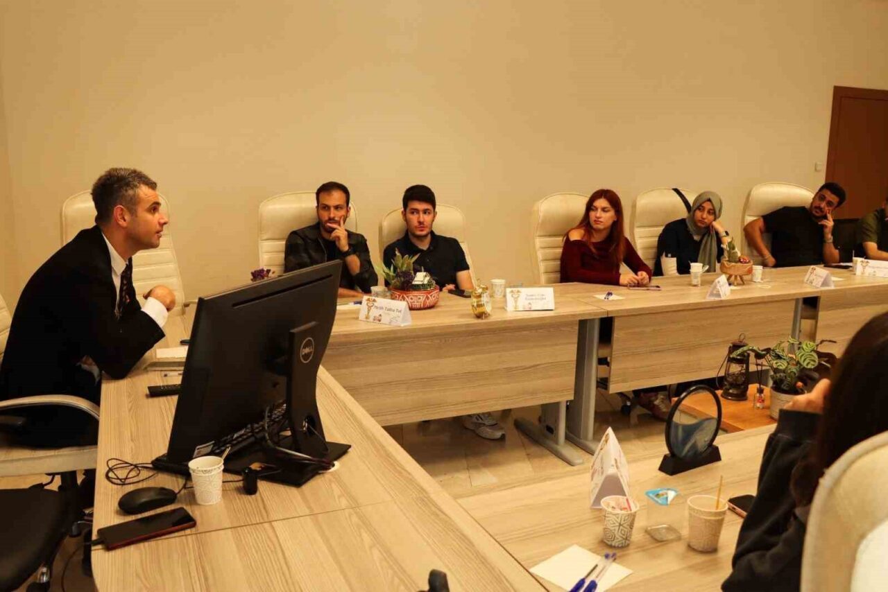 Konya’nın Beyşehir İlçe Devlet Hastanesinde göreve yeni başlayan 14 hekim