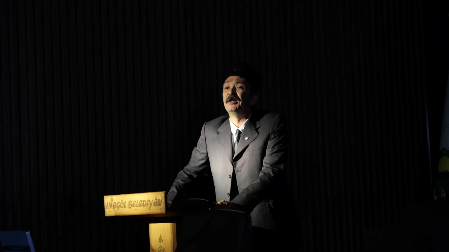 İnegöl Belediyesi’nin Eylül ayı meclis toplantısında, şehrin düşman işgalinden kurtuluşunun