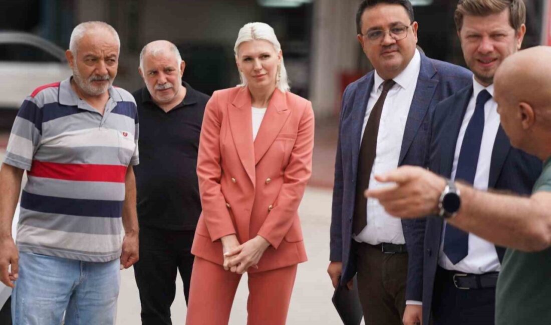 Bilecik Belediye Başkanı Melek Mızrak Subaşı, Küçük Sanayi Sitesi esnafıyla