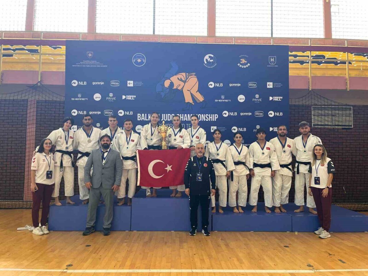 Bilecikli Judocu Sümeyye Deniz, Balkan Şampiyonası’nda takımıyla ikinci oldu. Kosova’nın