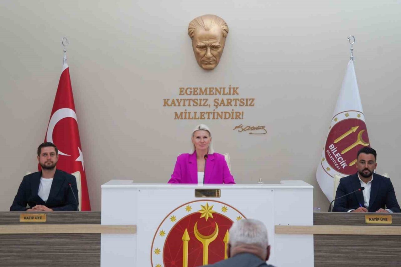 Bilecik Belediye Meclisi toplantısında, birçok konunun yanı sıra özel halk