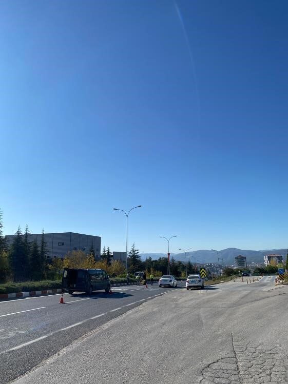 Bilecik İl Emniyet Müdürlüğü, kent genelinde sürdürülen yol çizgi boya