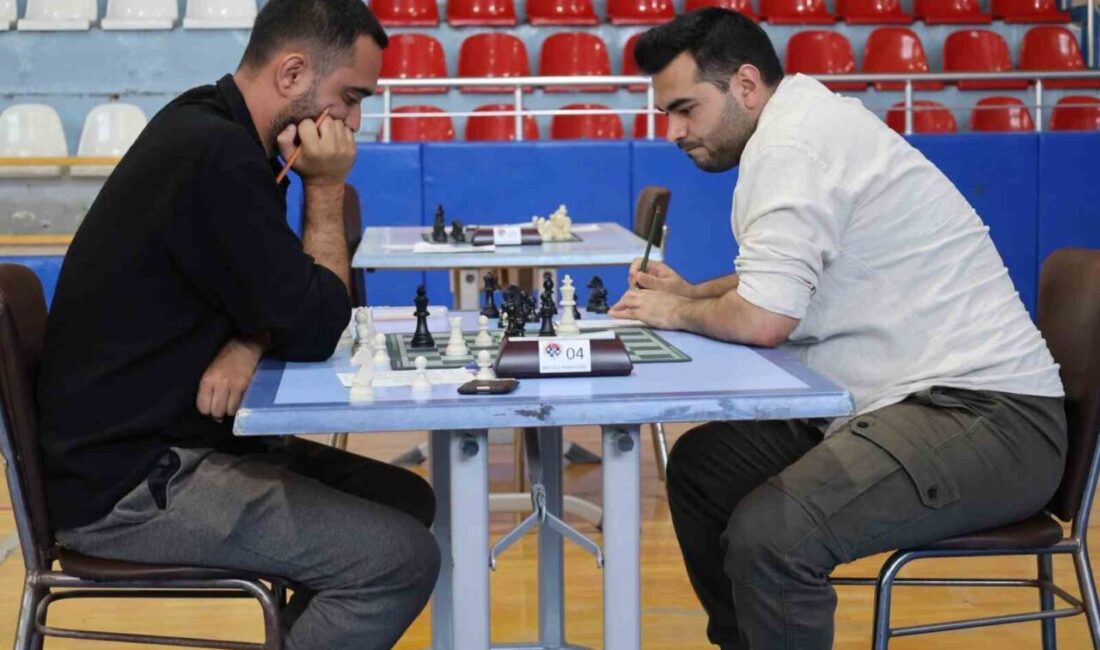 Bilecik Atatürk Spor Salonu’nda düzenlenen Zafer Bayramı Satranç Turnuvası tamamlandı.