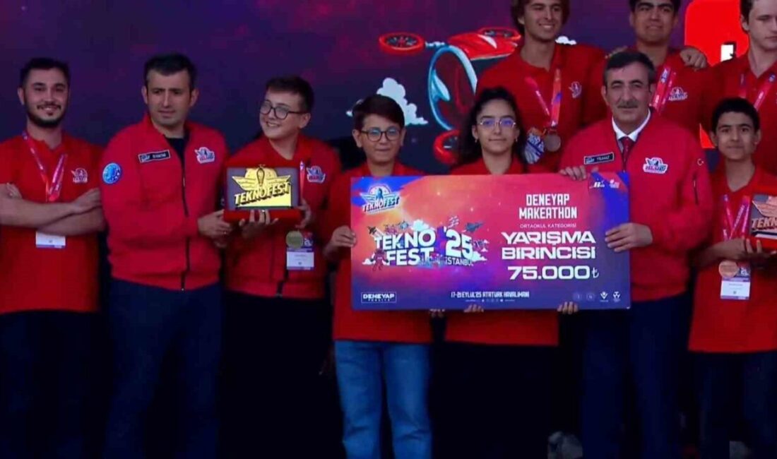 Bilim Yunusemre Bilim Merkezi öğrencilerinden oluşan Summer Triangle Takımı, İstanbul’da