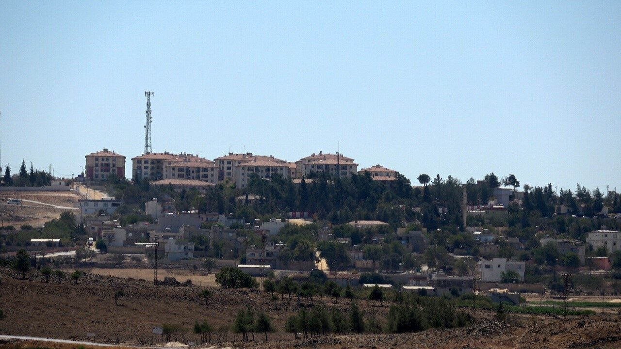 Türkiye’nin en küçük ilçesi Polateli’de tek fırın ve berber hizmet