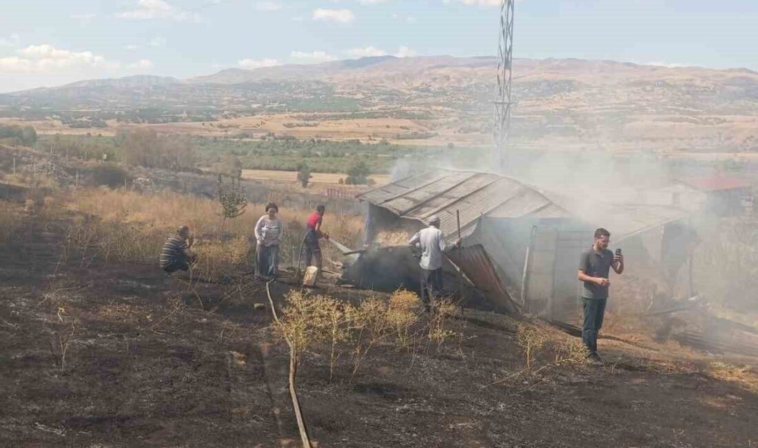 Bingöl’ün Genç ilçesinde çıkan örtü yangını, ekiplerinin müdahalesi ile söndürüldü.