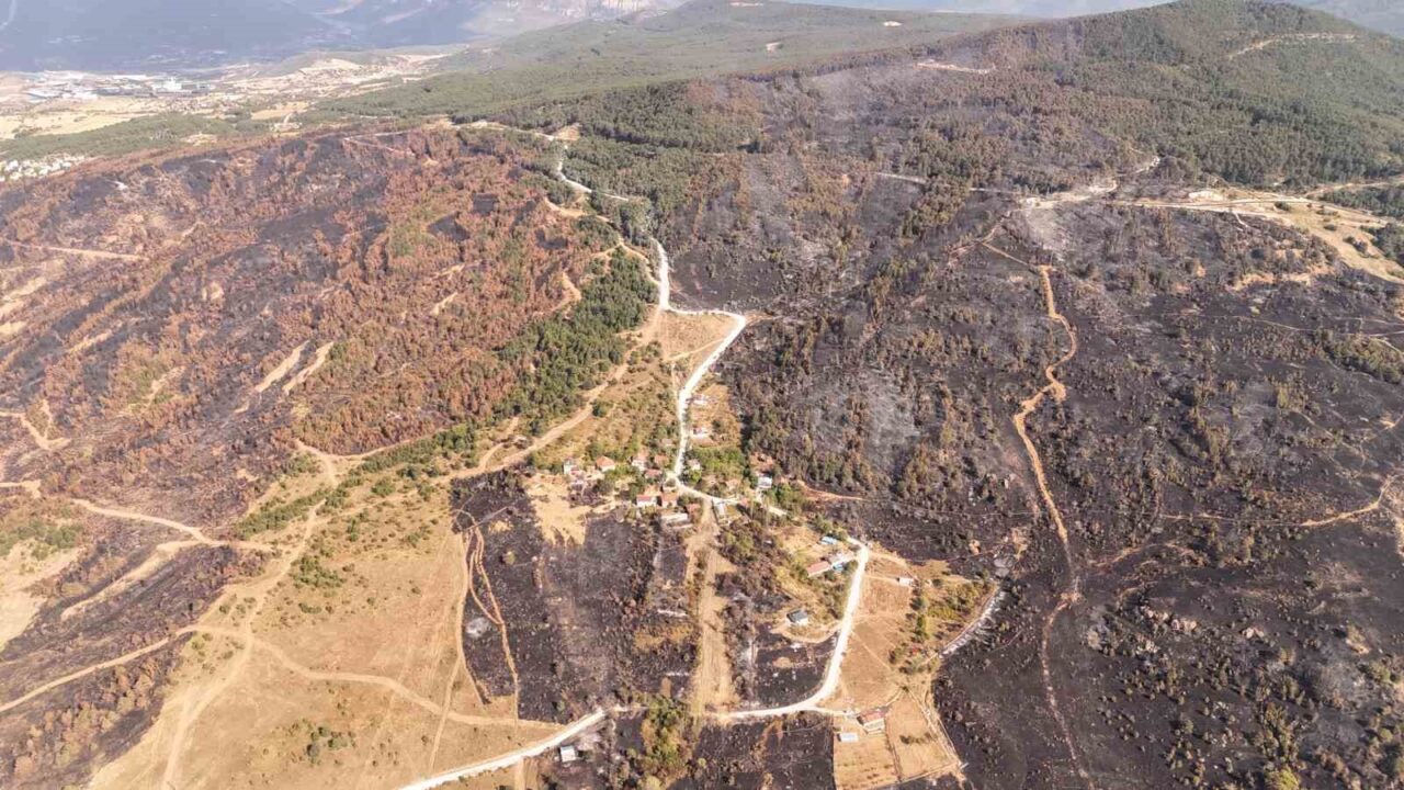 Karabük’te bir ay arayla iki kez yangının arasında kalan Kahyalar