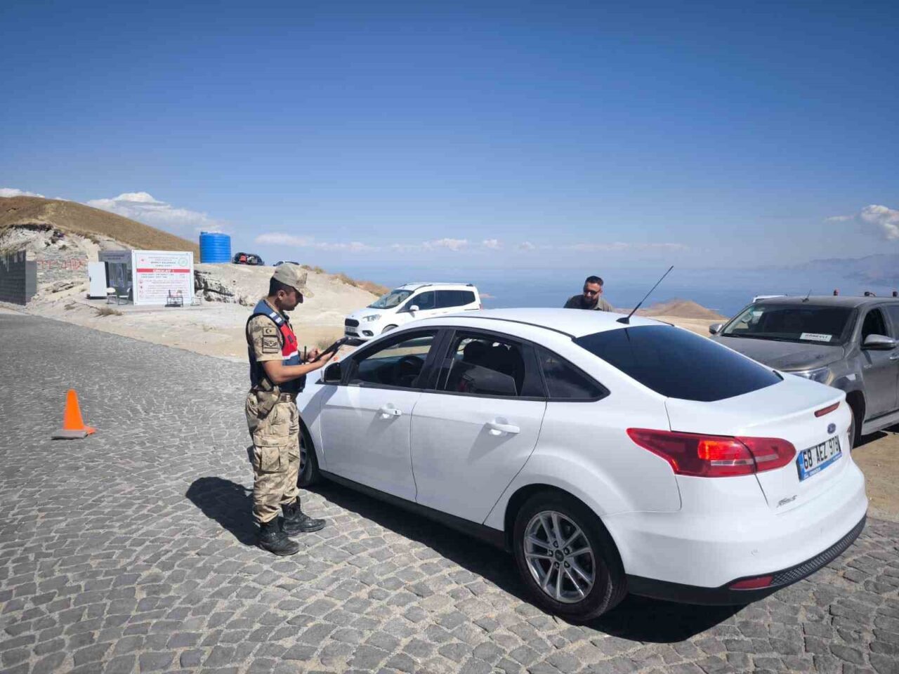 Bitlis Valiliği, Nemrut Kalderası Tabiat Anıtı’na gidecek vatandaşlara önemli hatırlatmalarda