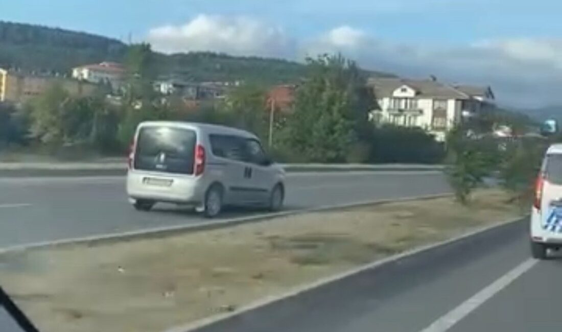 Bolu’nun Mengen ilçesinde hafif ticari aracın kilometrelerce ters şeritte ilerlemesi