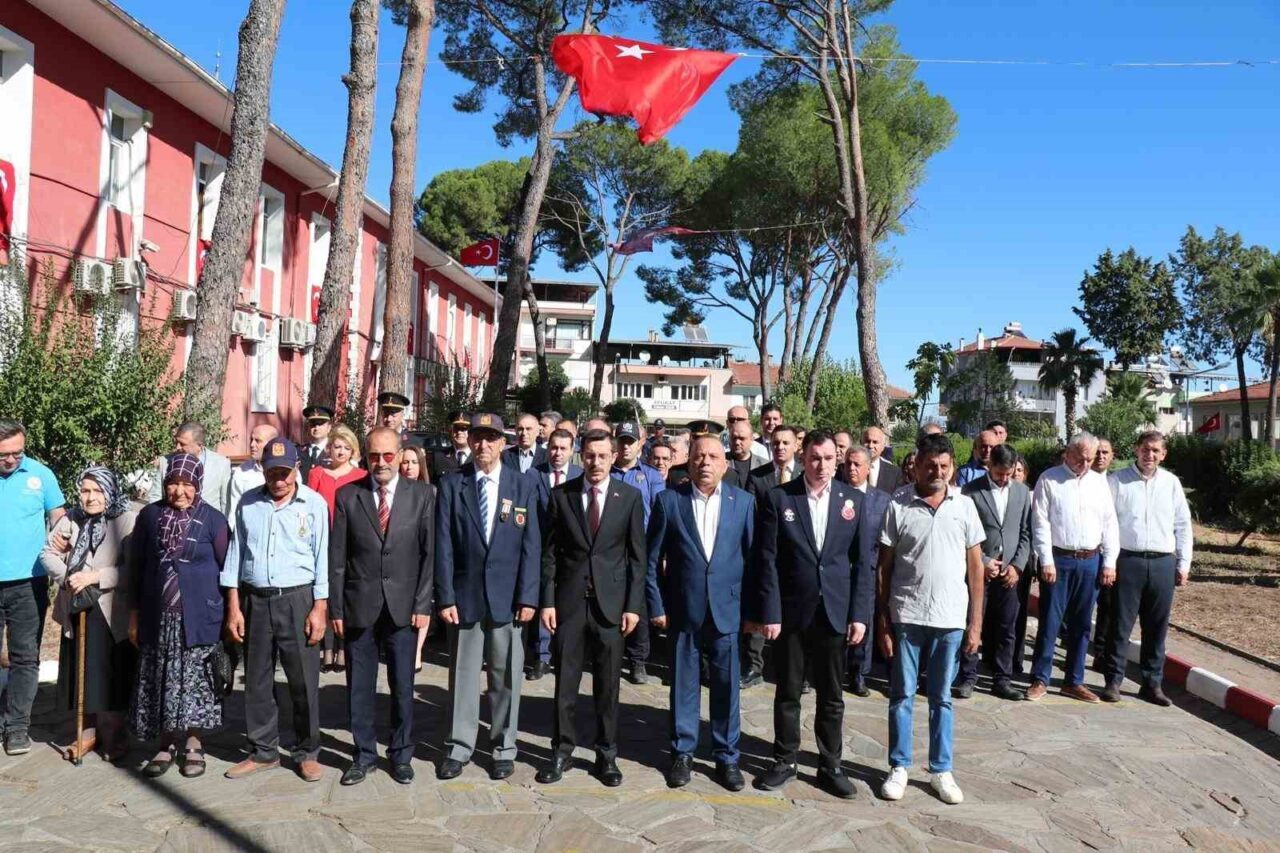 Bozdoğan’da 19 Eylül Gaziler Günü, düzenlenen törenle kutlandı. İlçe Hükümet