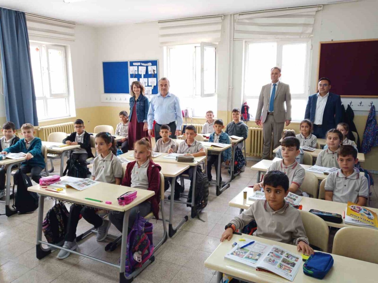 Bozüyük Kaymakamı Adem Öztürk, İlçe Milli Eğitim Müdürü Servet Çetinkaya