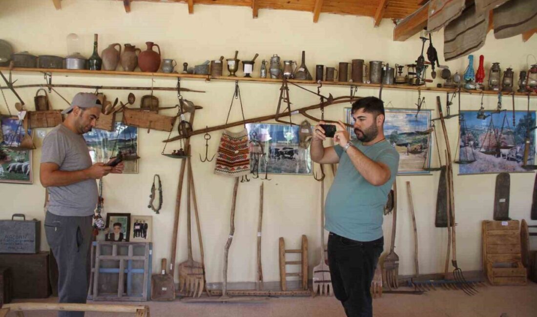 Çankırı’nın Orta ilçesi Dodurga beldesinde bir vatandaşın topladığı eski eşyalarla