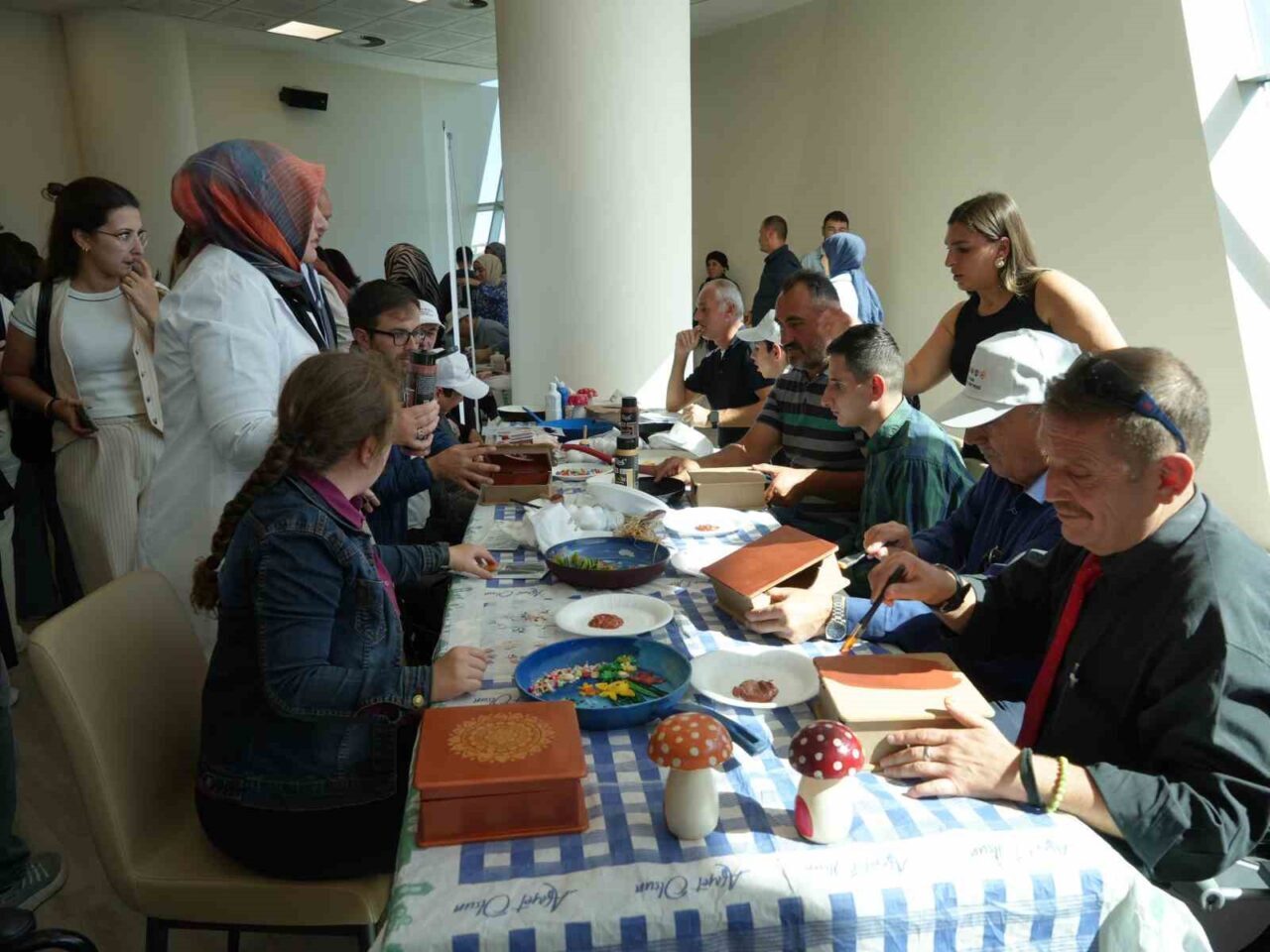 Kastamonu Üniversitesi’nin yürütücülüğünü yaptığı “Güzlü Baba Güçlü Özel Birey” projesi