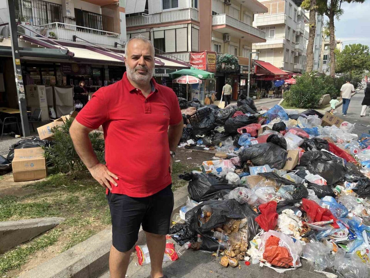 İzmir’in Buca ilçesinde belediye işçilerinin 3 aydır maaş ve alacaklarının