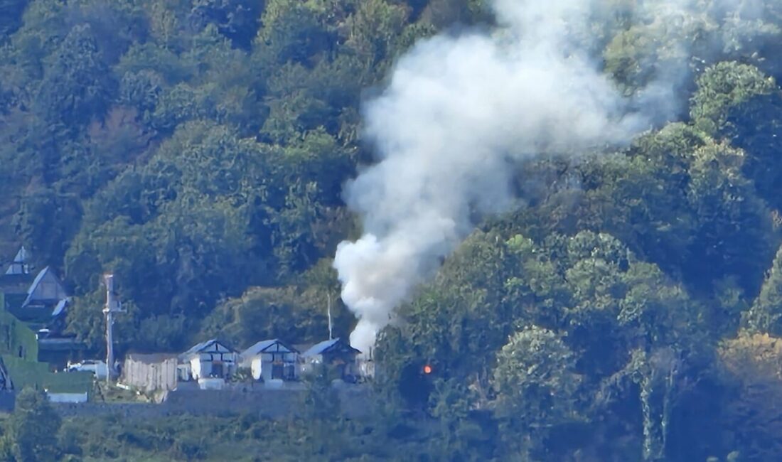 Sakarya’nın Sapanca ilçesinde bungalov tesisinin resepsiyon bölümünde çıkan yangın itfaiye