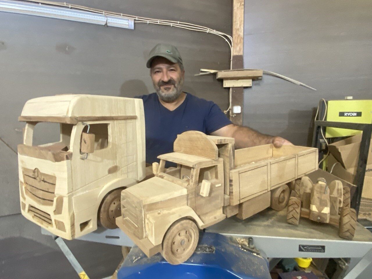 Burdur’un Kızılkaya ilçesinde hobisini işi haline getiren ahşap ustası, geleneksel