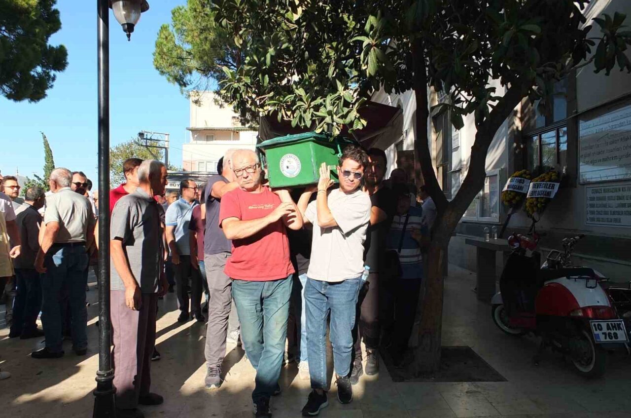 Burhaniye ilçesinde, gençliğinde geçirdiği bir kaza sonucu felç olan Lider