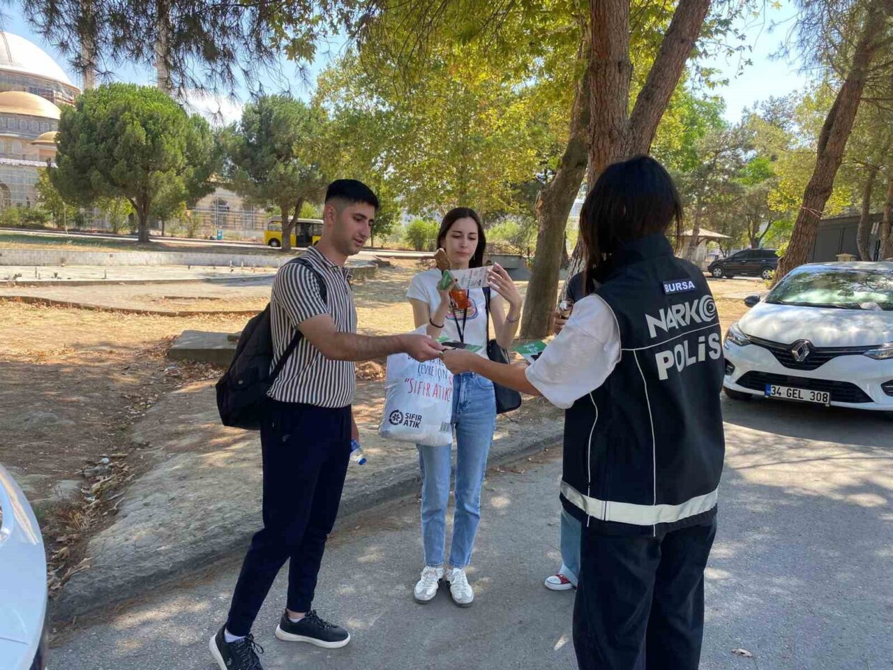 Bursa İl Emniyet Müdürlüğü Narkotik Suçlarla Mücadele Şube Müdürlüğü ekipleri,