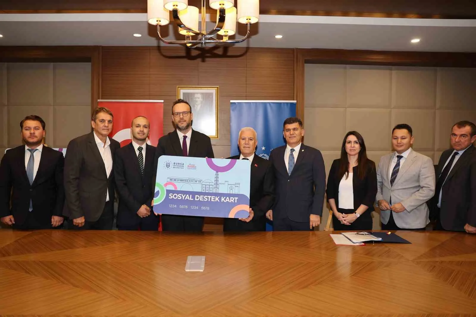 Bursa Büyükşehir Belediyesi, tüm sosyal yardım faaliyetlerini ‘Sosyal Destek Kartı’