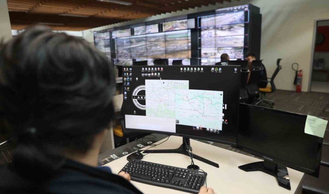 Bursa Büyükşehir Belediyesi, yeni eğitim-öğretim yılının ilk gününde herhangi bir